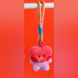 BT21 TATA Rope Plushie Charm
